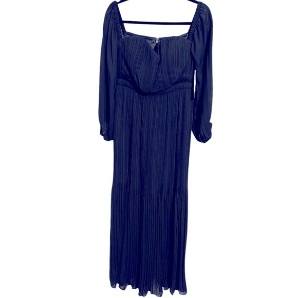 Bebe Pleated Maxi Dress Sweetheart Neckline with Romper Shorts - Picture 1 of 6